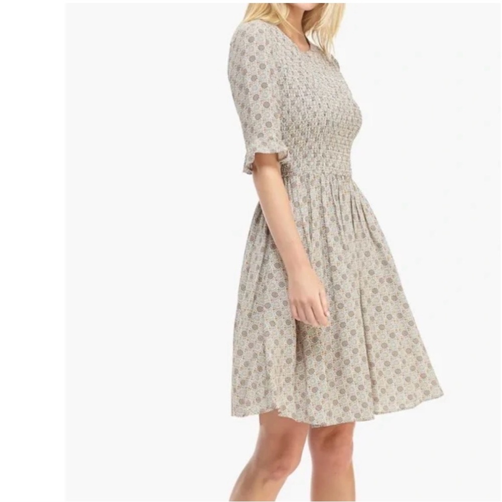 Gal Meets Glam Piper Floral Smocked Fit and Flare Dress Size 10